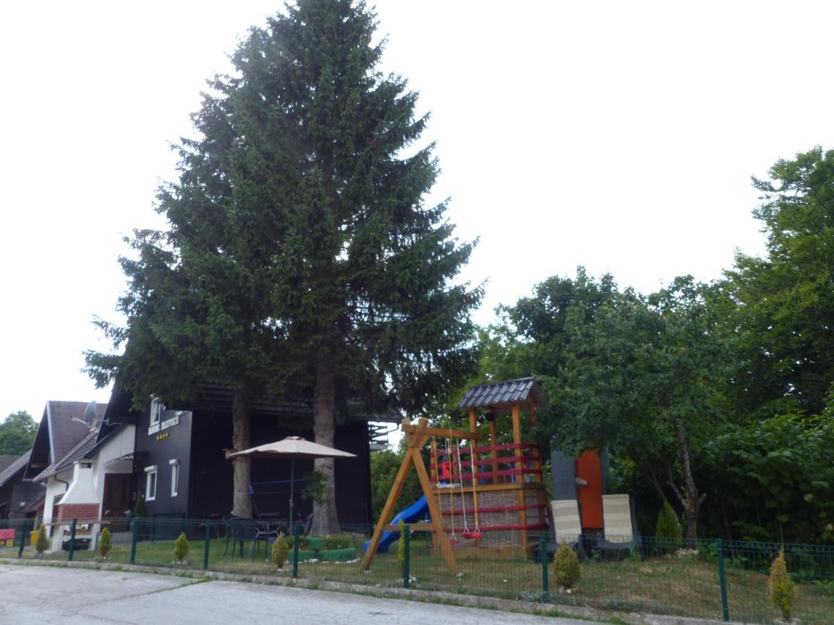 Plitvička Jezera ハウス プリトビチェヴィラ エクステリア 写真